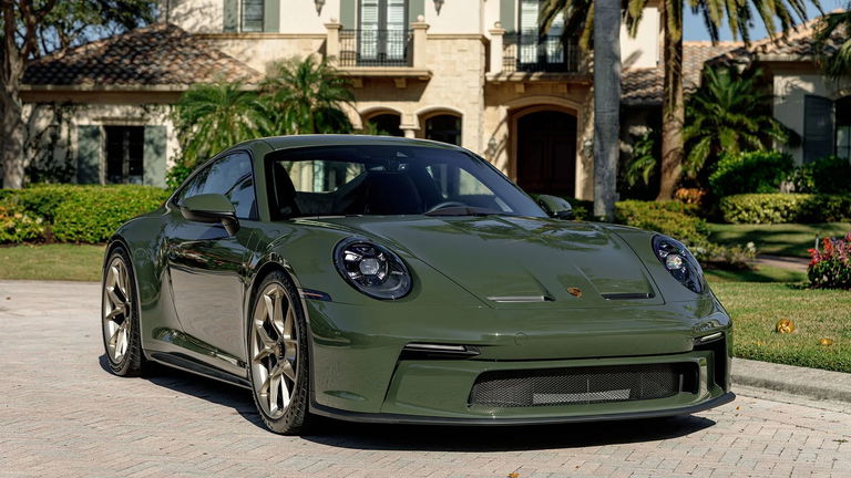 Porsche 992 GT3 Touring