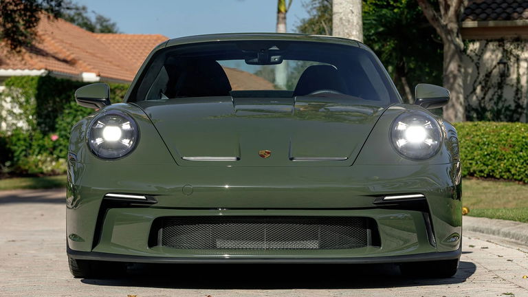 Porsche 992 GT3 Touring