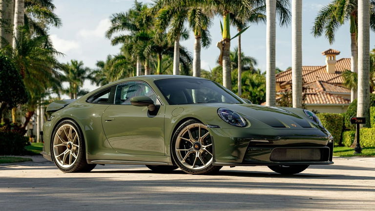 Porsche 992 GT3 Touring
