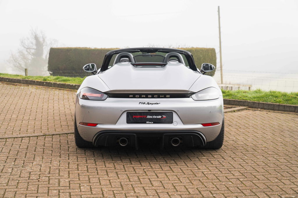 Porsche 718 Spyder