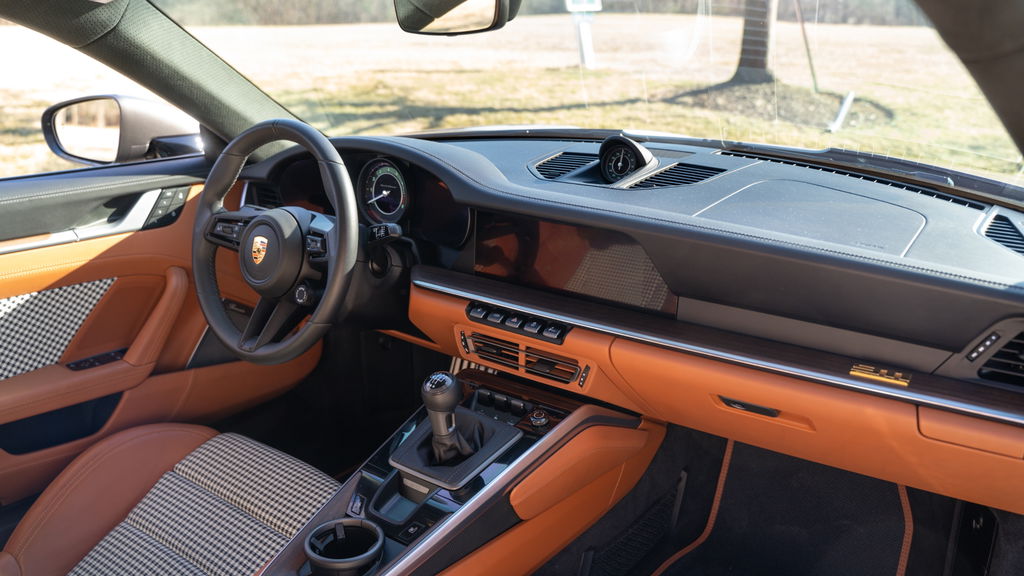 Porsche 992 Sport Classic