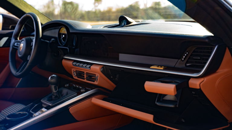 Porsche 992 Sport Classic