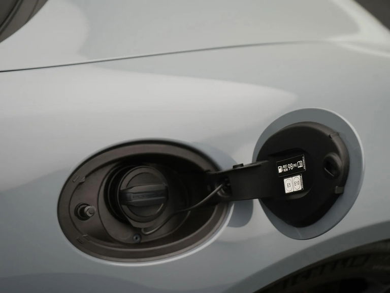 Porsche 992 Carrera 4 GTS