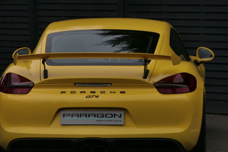Porsche 981 Cayman GT4