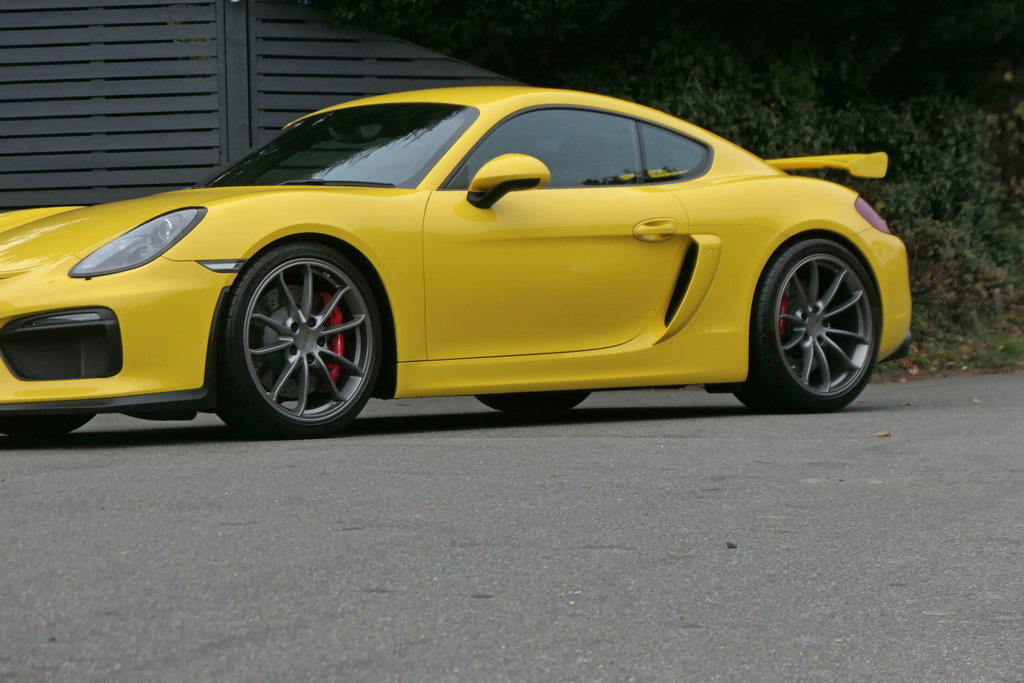 Porsche 981 Cayman GT4