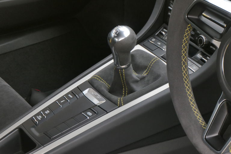 Porsche 981 Cayman GT4