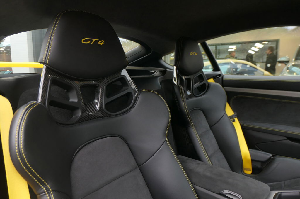 Porsche 981 Cayman GT4