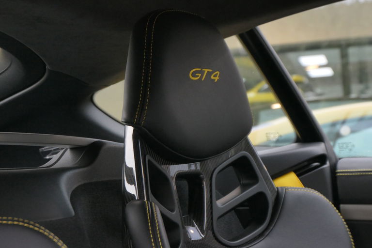 Porsche 981 Cayman GT4