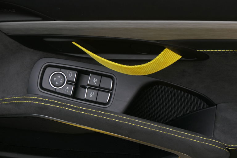 Porsche 981 Cayman GT4