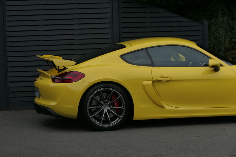 Porsche 981 Cayman GT4
