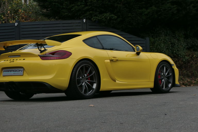 Porsche 981 Cayman GT4