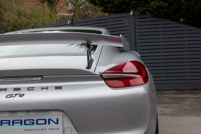 Porsche 981 Cayman GT4