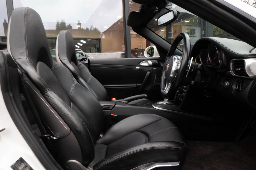 Porsche 997.2 Carrera GTS