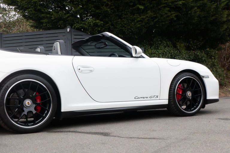 Porsche 997.2 Carrera GTS