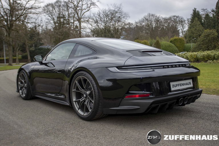 Porsche 992 GT3 Touring