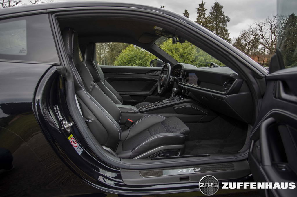Porsche 992 GT3 Touring