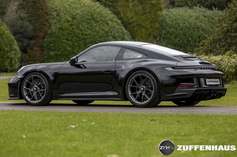 Porsche 992 GT3 Touring