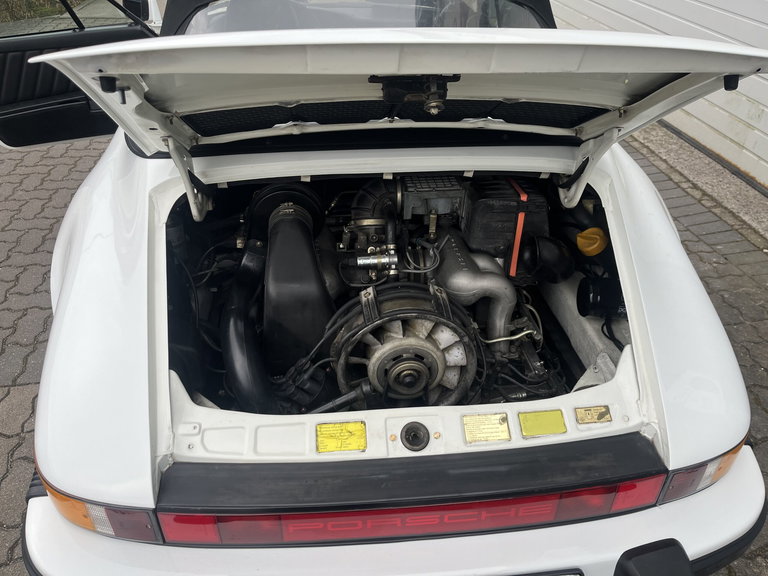 Porsche 911 Carrera 3.2