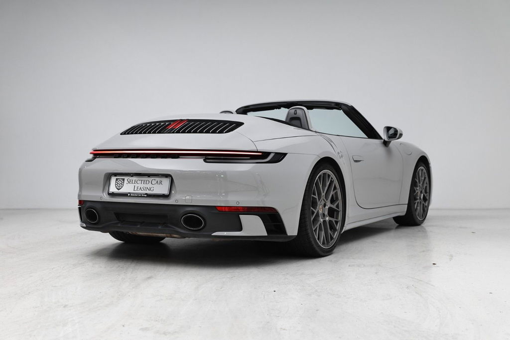 Porsche 992 Carrera 4S