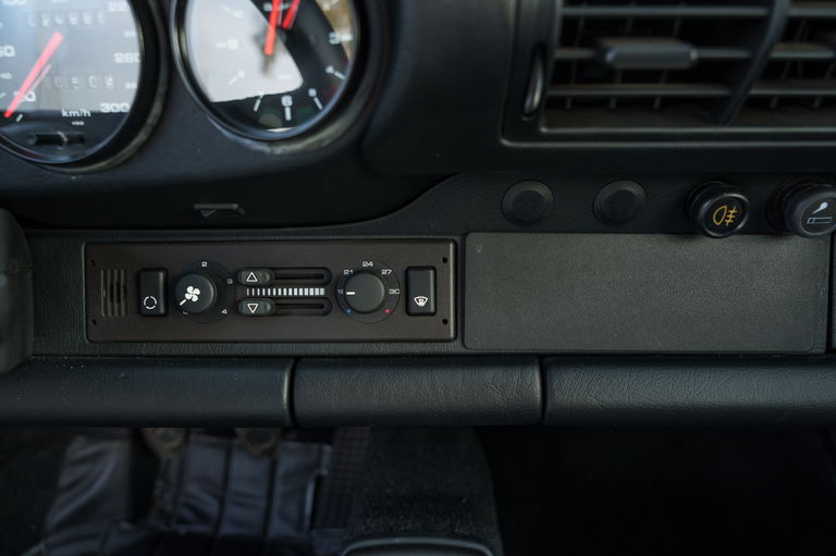Porsche 964 Carrera RS