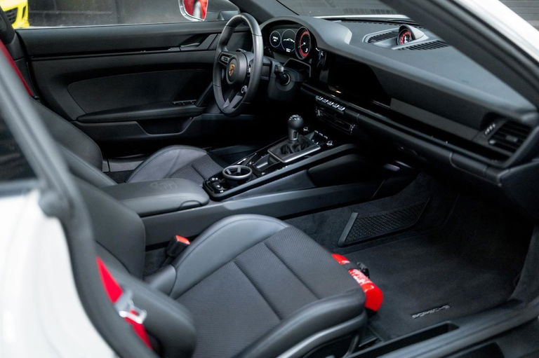 Porsche 992 Carrera T