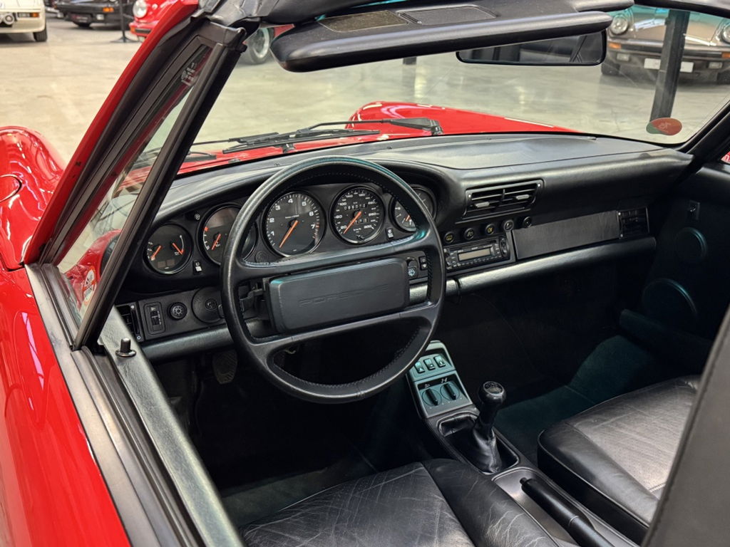 Porsche 964 Carrera 4