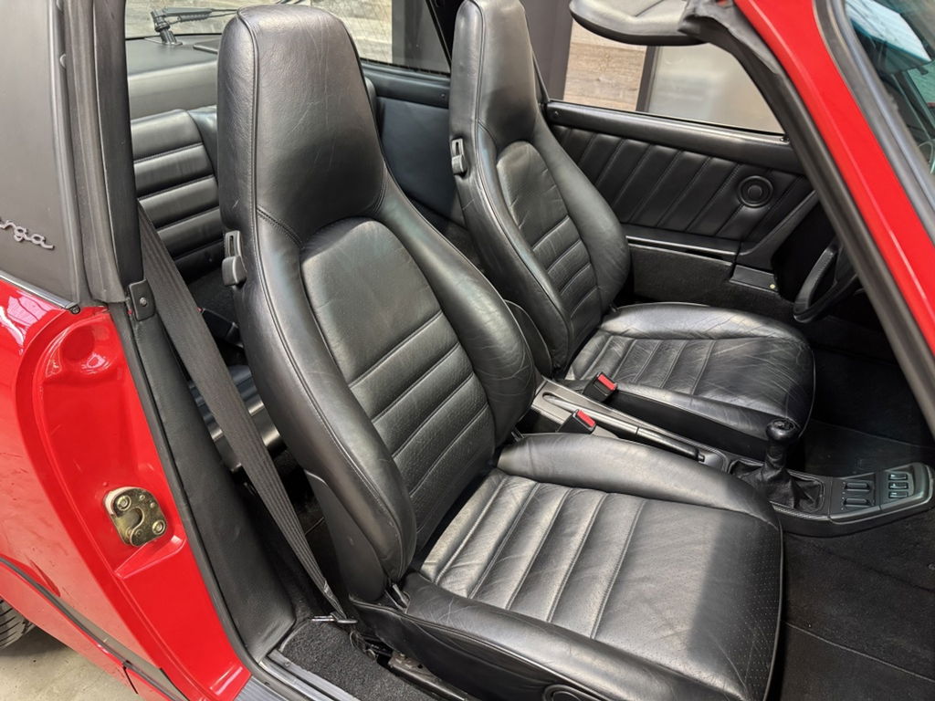 Porsche 964 Carrera 4