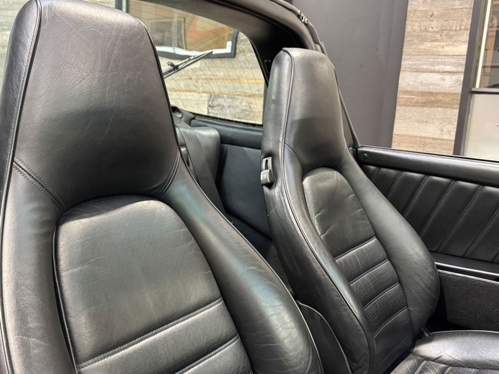 Porsche 964 Carrera 4