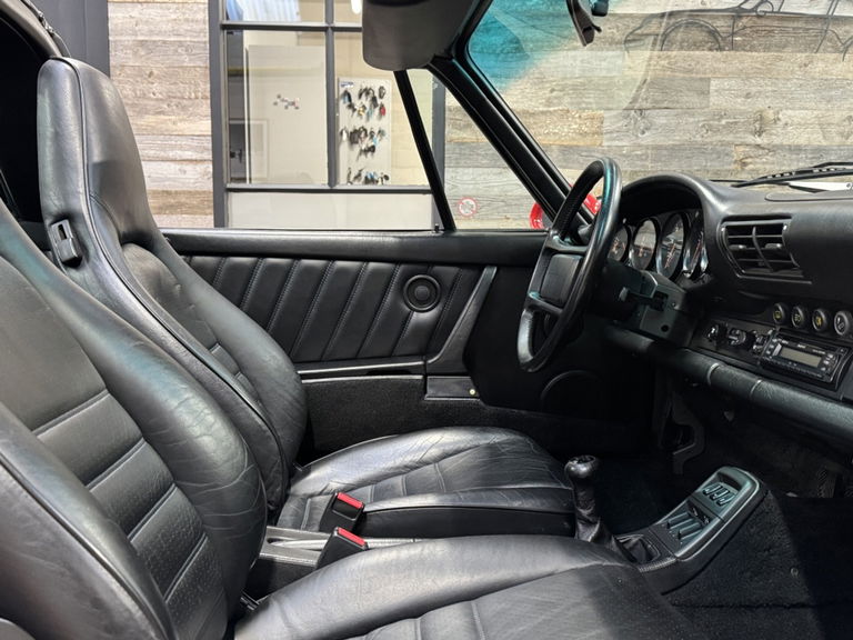 Porsche 964 Carrera 4