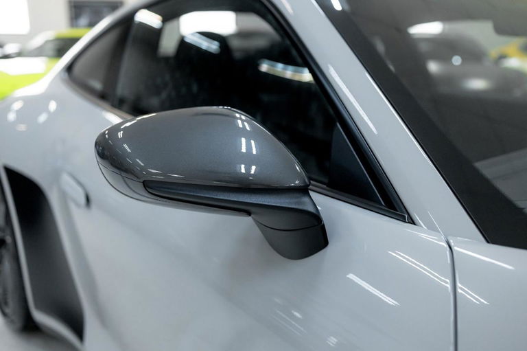 Porsche 992 Carrera T