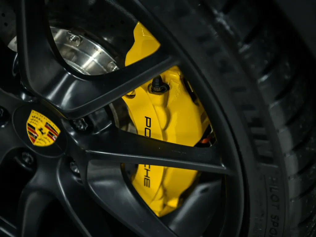 Porsche 991 Carrera GTS