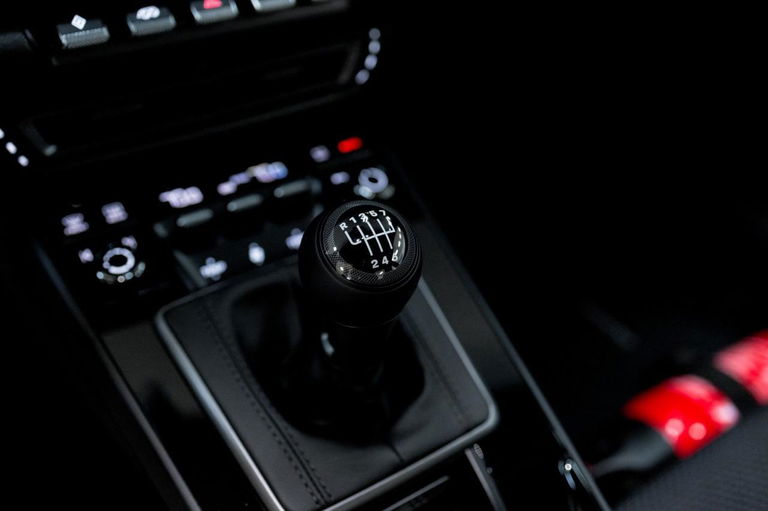 Porsche 992 Carrera T