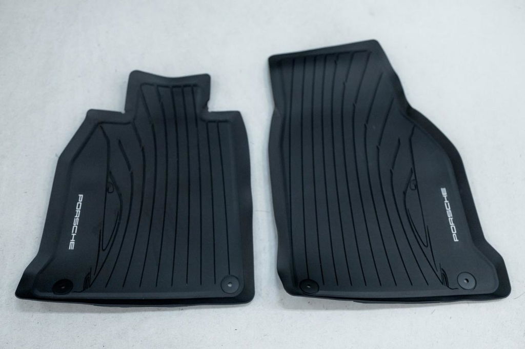 Porsche 992 Carrera T