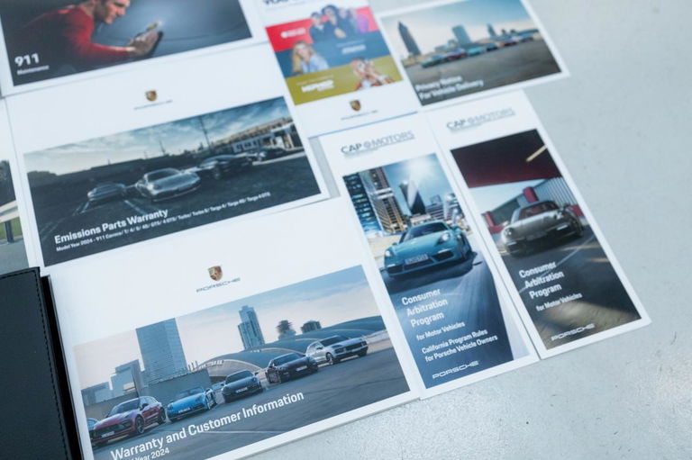 Porsche 992 Carrera T