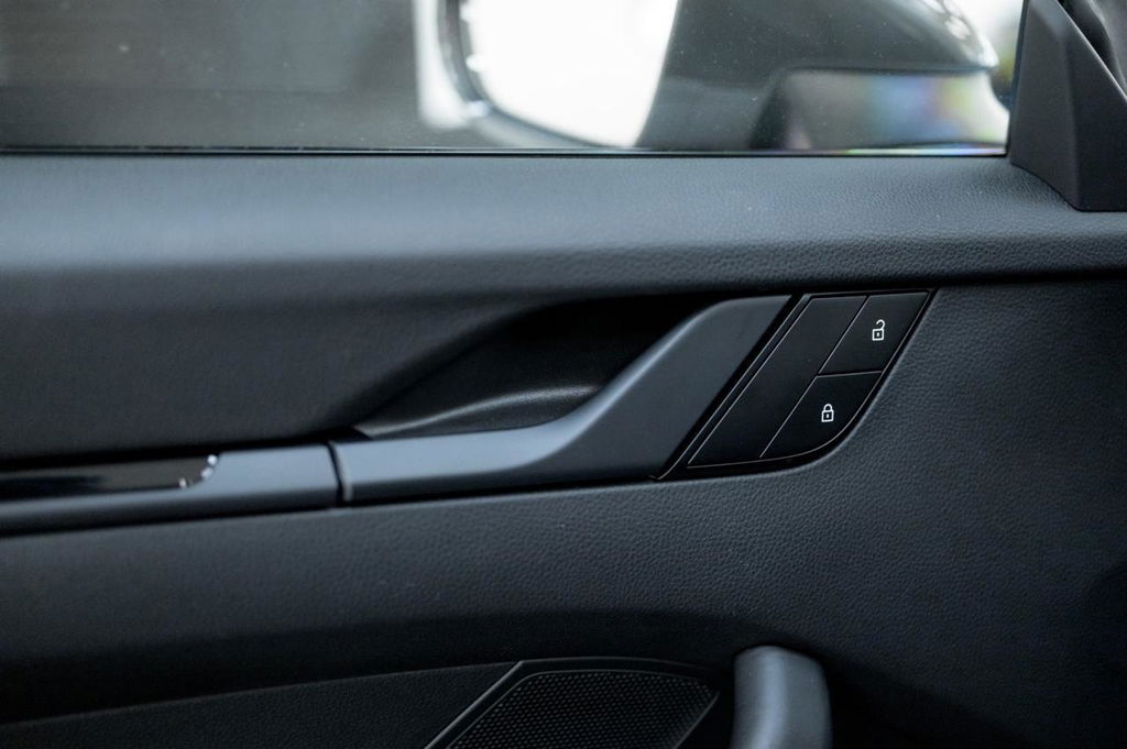 Porsche 992 Carrera T