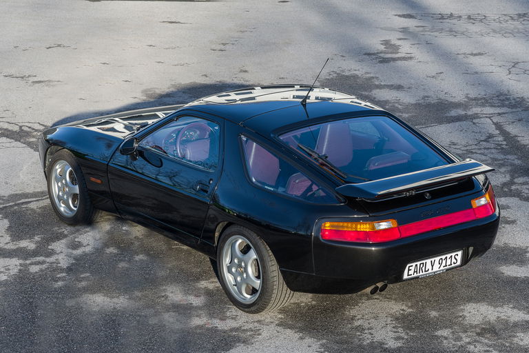 Porsche 928 GTS