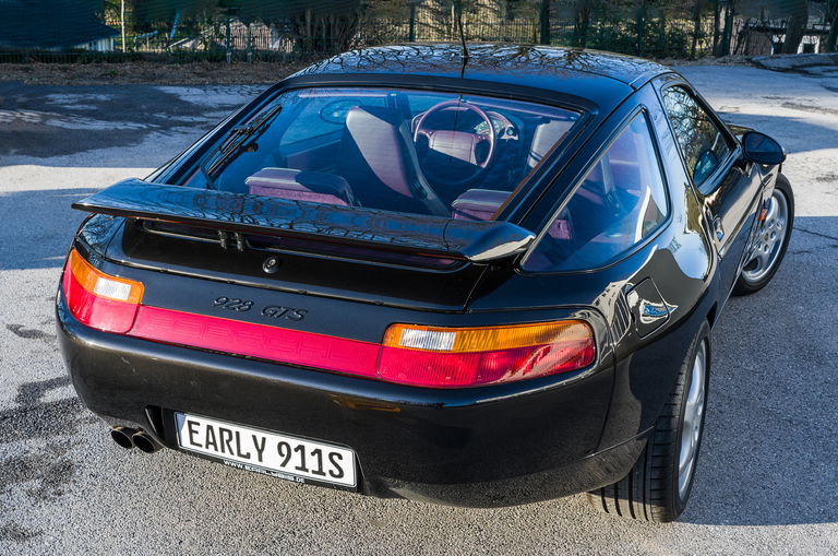 Porsche 928 GTS