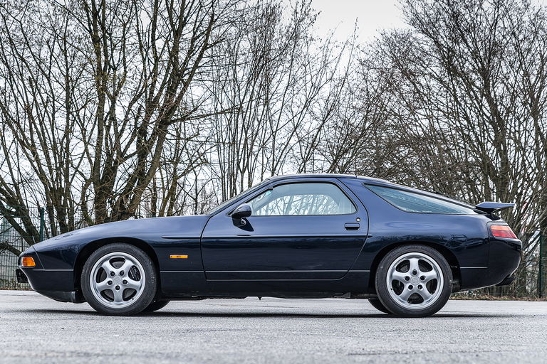 Porsche 928 GTS