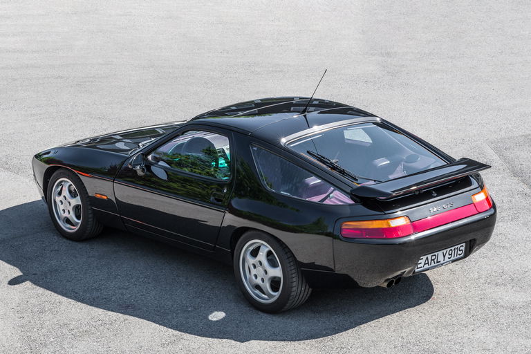 Porsche 928 GTS
