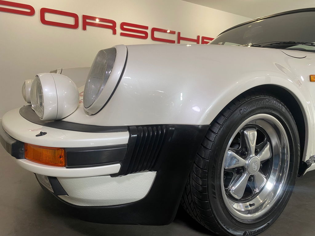 Porsche 911 Turbo 3.3