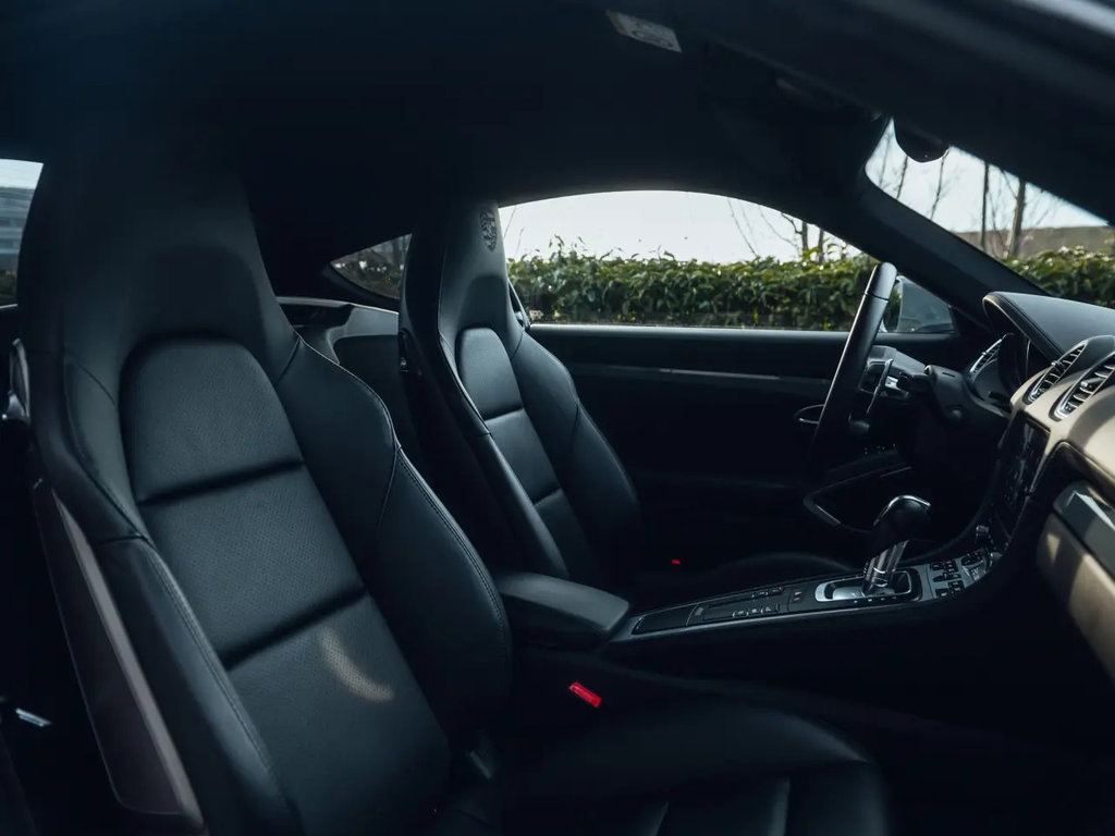 Porsche 718 Cayman S