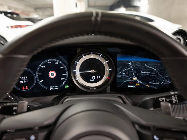 Porsche 992 Carrera 4S