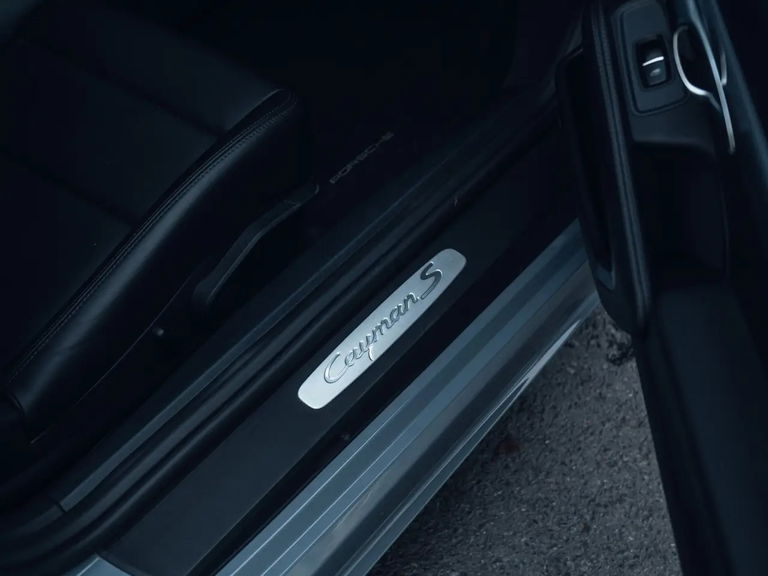 Porsche 718 Cayman S