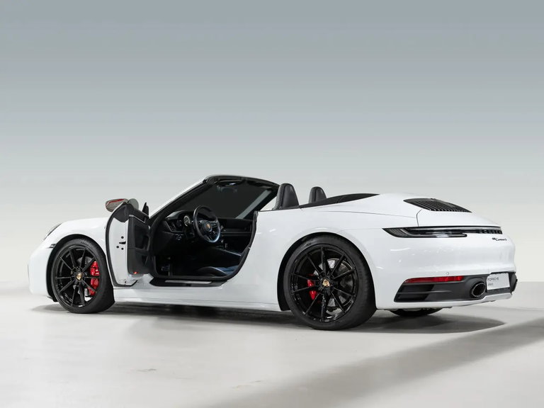 Porsche 992 Carrera 4S