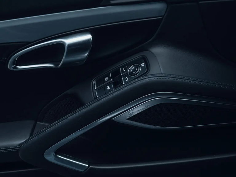 Porsche 718 Cayman S