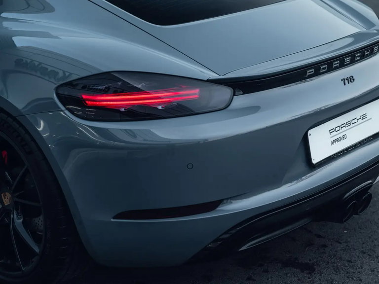 Porsche 718 Cayman S