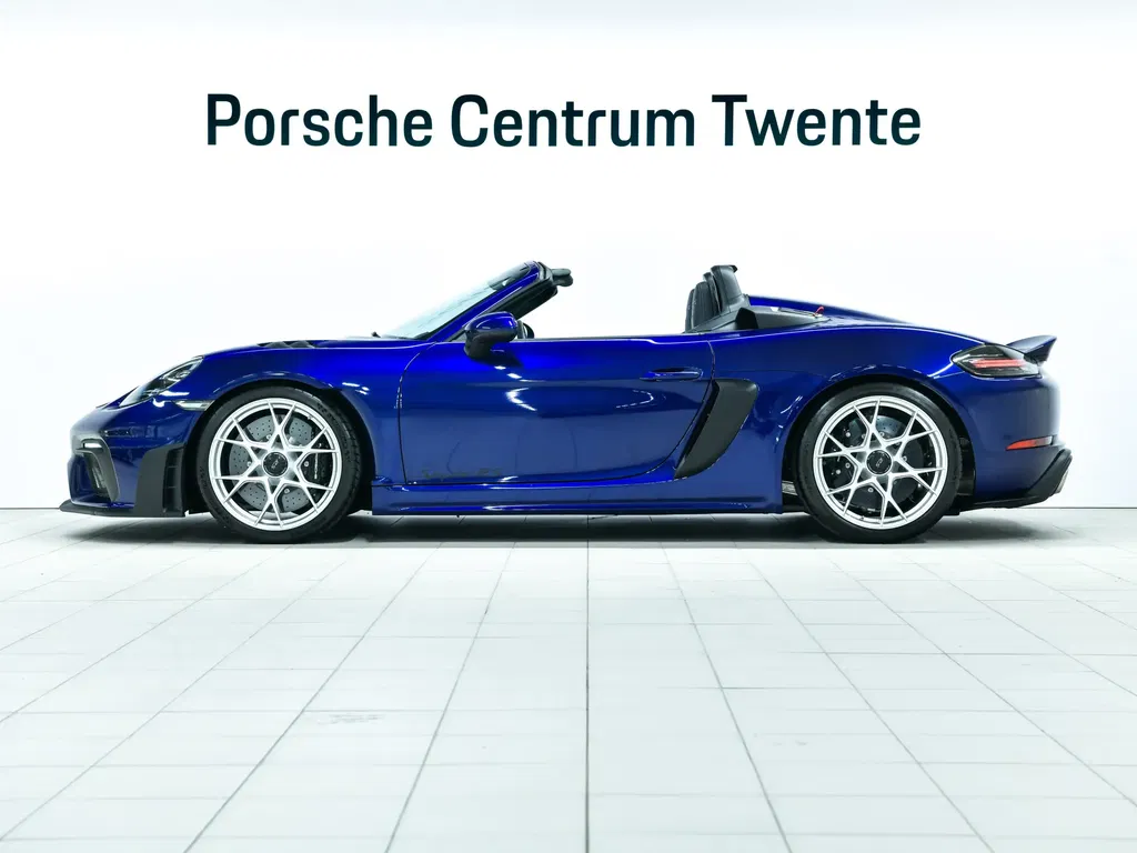 Porsche 718 Spyder RS