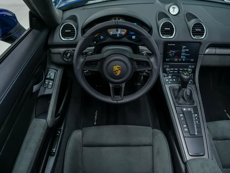 Porsche 718 Spyder RS