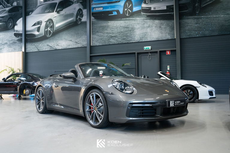 Porsche 992 Carrera 4S