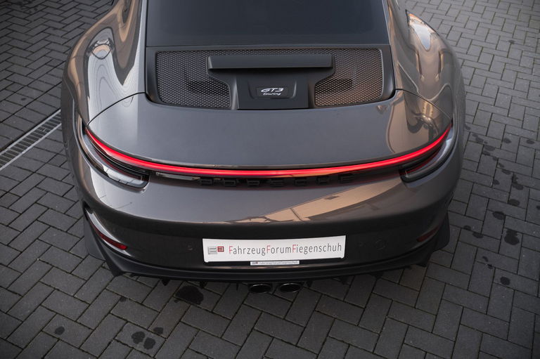 Porsche 992 GT3 Touring
